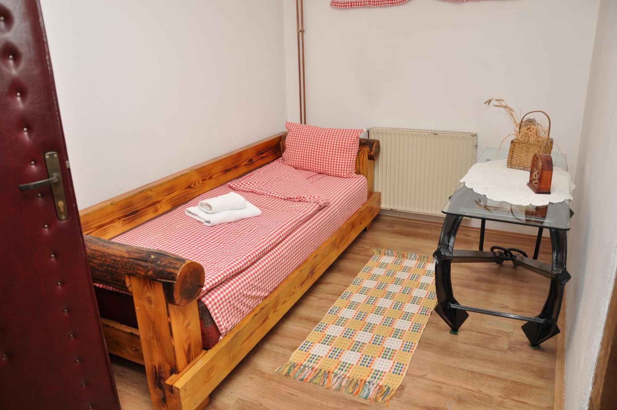 Inn Cakmara Raška Pokoj fotografie